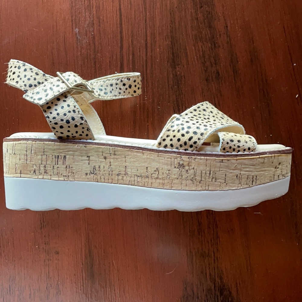 Brand new Corkys Brown speckled wedges. Size 7